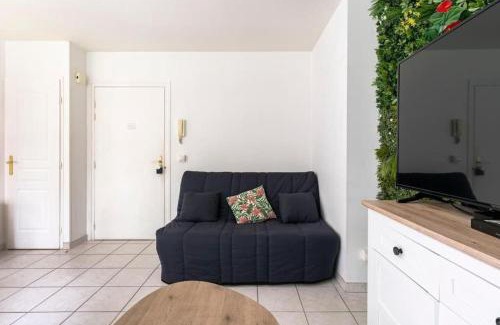 Gaillard Apartment | Geneva Green Studio