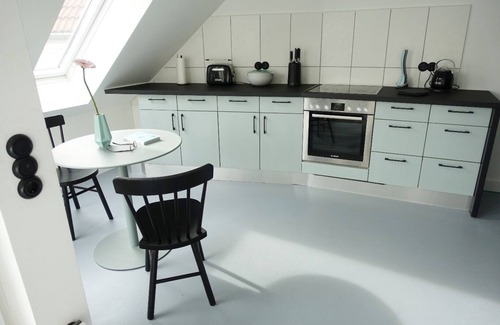 Oberbilk Apartment | Genießen Sie Ihren Aufenthalt in Dieser gut Gelegenen Unterkunft in Düsseldorf!