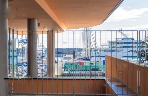 Genoa Apartment | GENOA East Water Front (Available 4 Guests) CIN IT010025D3ML7RVVZL