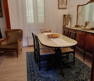 Livorno Apartment | Geo Carfritt House