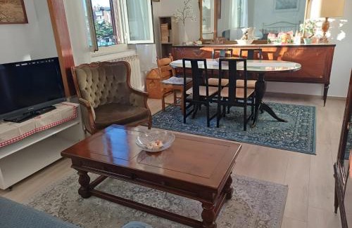 Livorno Apartment | Geo Carfritt House