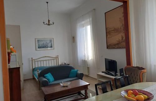 Livorno Apartment | Geo Carfritt House