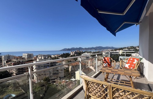 Riou - Petit Juas - Av de Grasse Apartment | Geoffrey By Terry's Homes