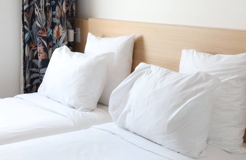 Le Mesnil-Amelot Hotel | Geographotel Paris - Roissy CDG Airport