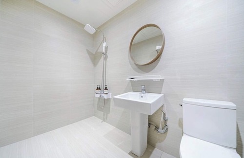 Okpo-dong Hotel | Geoje Dongbeck Hotel Okpo
