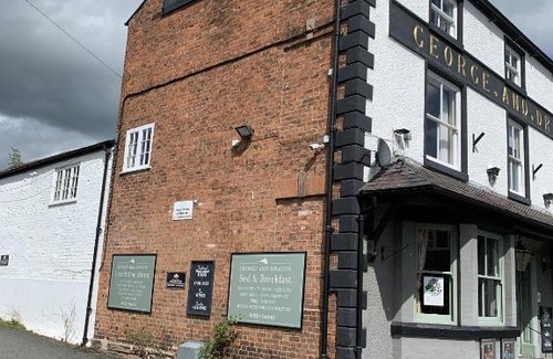Tarvin Bed & Breakfast | George and Dragon
