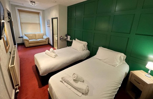 Hayfield Hotel | George Hotel Hayfield