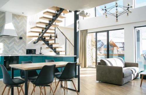 Kazbegi Apartment | George Snow Apartments in New Gudauri - fireplace, 50m to Gondola lift