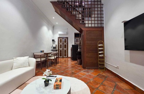 Downtown George Town Apartment | George town The C Suites