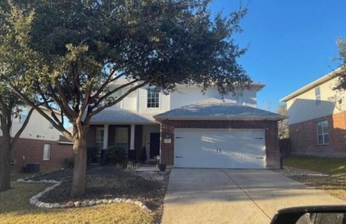 Georgetown House | Georgetown Square Kids and animals welcome! 4-been house WiFi, & park GT square