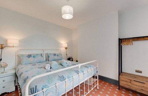 Porthcawl House | Ger y Mor - Two Bedroom House, Sleeps 4