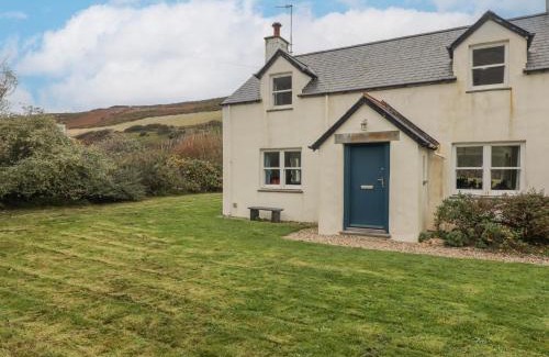 Dinas Cross House | Ger Y Traeth