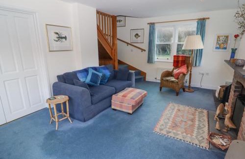 Dinas Cross House | Ger Y Traeth