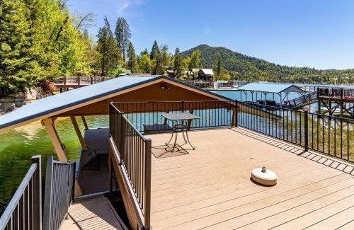 Bass Lake House | Gerhardt's Lakefront