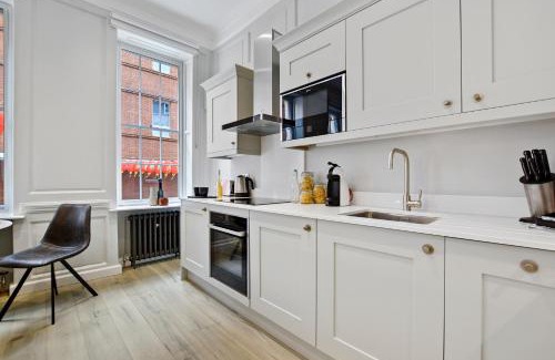 Chinatown Apartment | Gerrard Place by Aeria Apartments