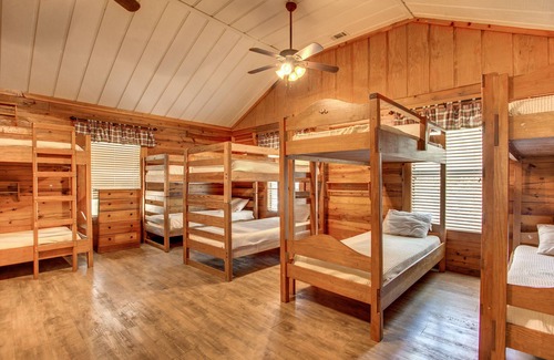 Hunt House | Get away at Mo-Ranch!