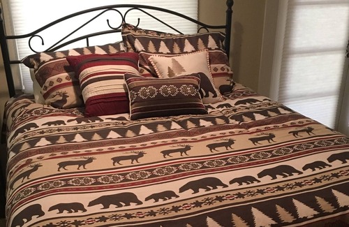 Strawberry Cabin | Get Away from it All at Cedar Haven in Strawberry (3BR/2BA Sleeps 11)