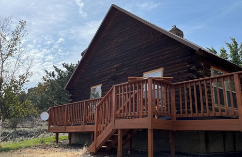 Wheeler County Cabin | Get Back to Nature - A Peaceful Cabin Retreat Where Stars Shine Bright!