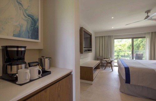 Morne Rouge House | Get Ready for Blissful Getaway! Four Relaxing Units with View, Swimming Pool!