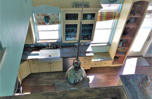 San Luis Beach House | Get the best of both worlds, beach & bay, in this luxurious waterfront home.