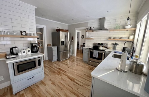 Gorham Apartment | Getaway minutes from the trails