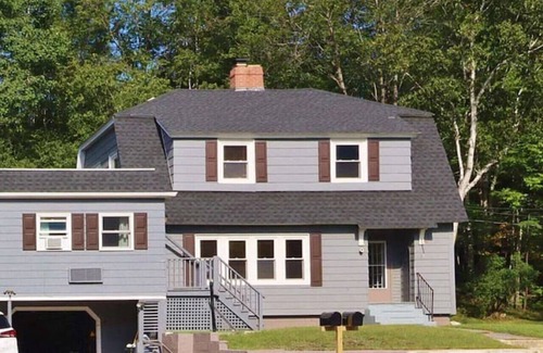 Gorham Apartment | Getaway minutes from the trails