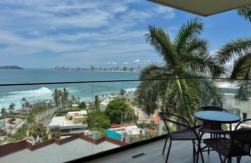Balcones de Loma Linda Apartment | Getaway with Incredible Sea View