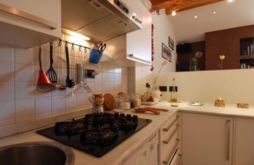 Historic Center Apartment | GetTheKey Borgo Suite