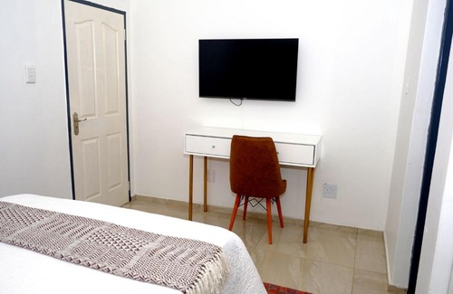 Moses Kotane Bed & Breakfast | Getty's Bed and Breakfast