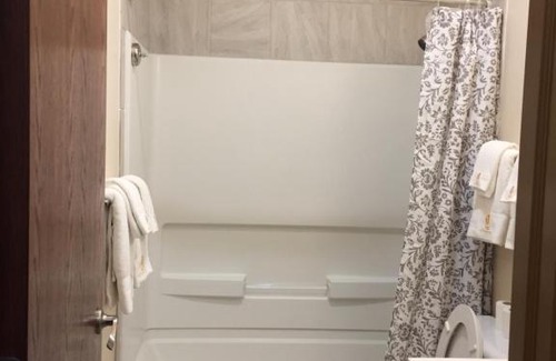 West Yellowstone Hotel | Geyser Inn