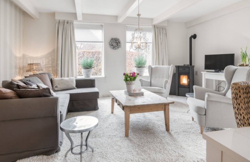 Uitgeest Apartment | Gezellig appartement dicht bij Amsterdam en surfstranden en het meer