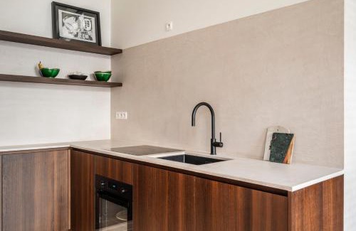 Harmonie House | Gezellig gerenoveerd herenhuis in het centrum