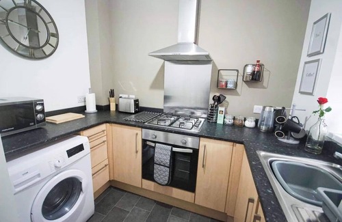 Coventry Apartment | GF Apartment With Secure Gated Parking