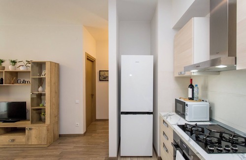 Saburtalo Apartment | GG Home – Cozy 1BR with City & Mtatsminda Views