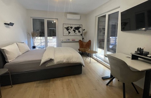 Cluj-Napoca Apartment | GG Studio close to Iulius Mall