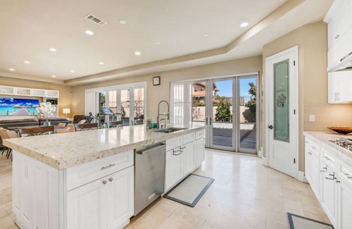 Garden Grove House | GG2-Grand Estate Central of Garden Grove