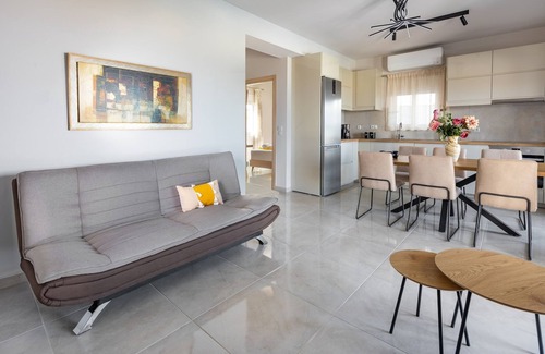 Kefalas Villa | Gianna's Panoramic Seaview Twin Villas with pool 1