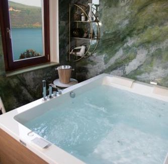 Castel Gandolfo Apartment | Giardino sul Lago SPA Jacuzzi
