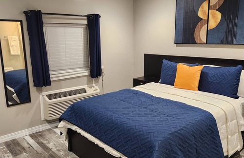 Nowata Hotel | Gibson Motel