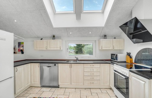 Rindby Strand House | Gigantic holiday home with swimming pool and large garden on the island of Fanø.