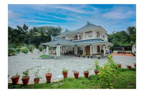 Kulanada House | Gilead Holliday