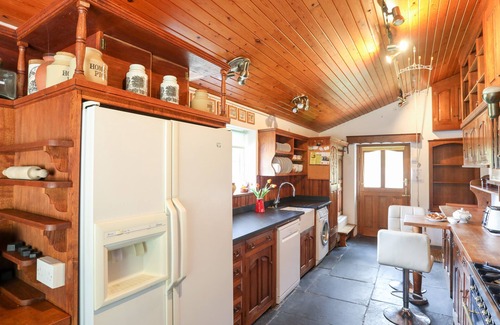 Dolgellau Cottage | GILFACHWYDD, pet friendly, character holiday cottage in Dolgellau