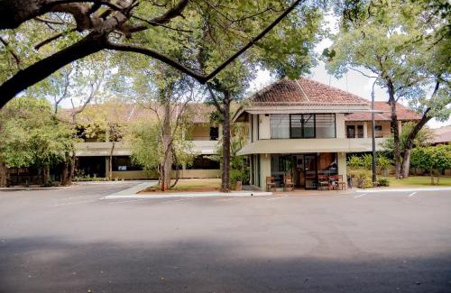 Dambulla Hotel | Gimanhala Hotel