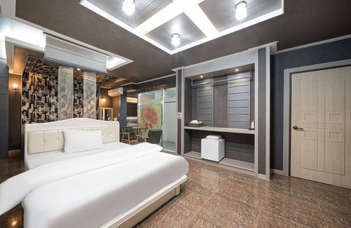 Gimcheon Hotel | Gimcheon Ventian