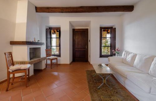 Roccalbegna House | Ginepro Poderone