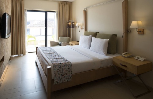 Vainguinim Hotel | Ginger Dona Paula