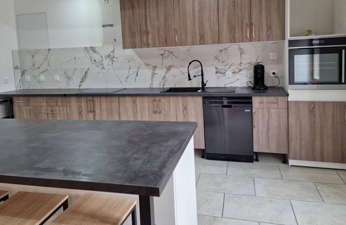 Pampelonne House | Gite 15 pers Tarn Aveyron with heated swimming pool