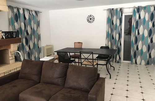 Gaillan-en-Medoc House | Gite 8-10 P, private pool, large garden, Surf, 15 min Montalivet Vignoble Médoc