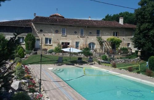 Saint-Nicolas-de-la-Grave Apartment | GITE Abeille-Soleil