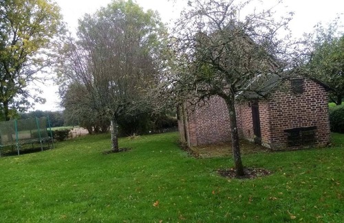 La Bazoche-Gouet House | Gite at Le Petit Horizon. Quiet old farmhouse